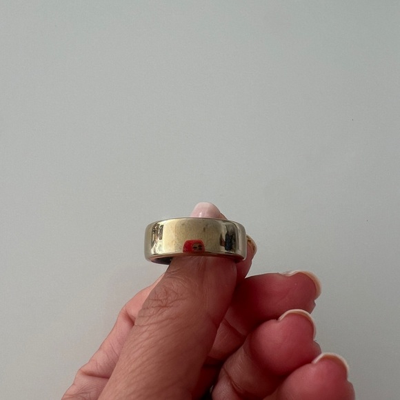Gold Oura Ring - Picture 1 of 8